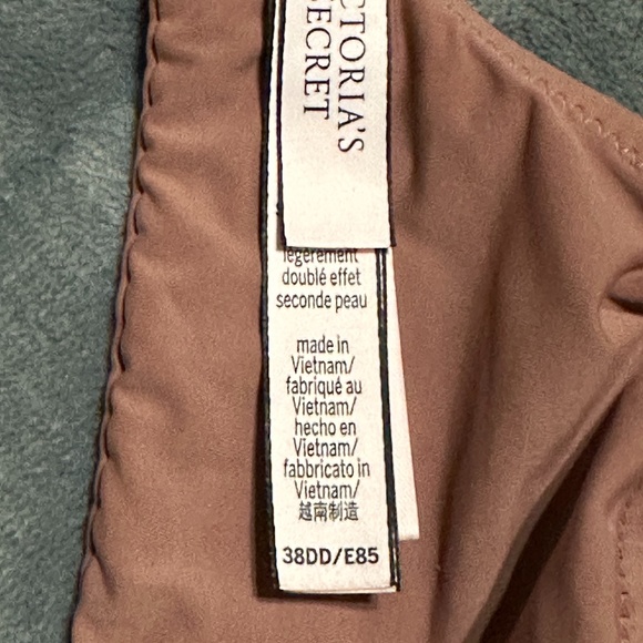 Victoria's Secret Under-Wire T-Shirt Bra Size 38DD - Picture 4 of 11